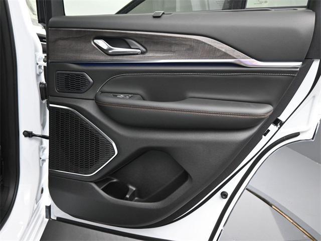 new 2025 Jeep Grand Cherokee car, priced at $58,121