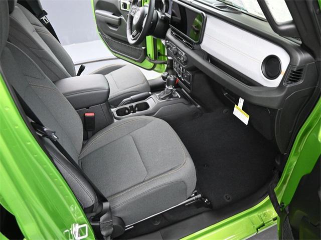 new 2025 Jeep Wrangler car, priced at $52,670