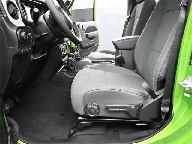 new 2025 Jeep Wrangler car, priced at $52,670