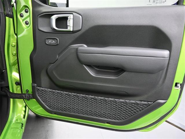 new 2025 Jeep Wrangler car, priced at $52,670