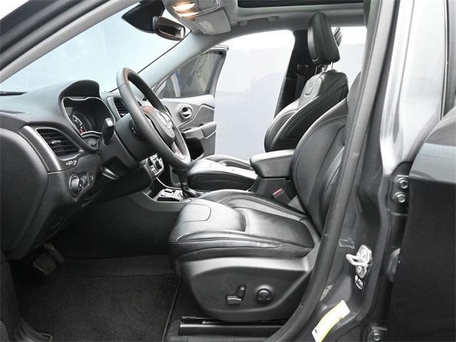 used 2022 Jeep Cherokee car, priced at $16,995