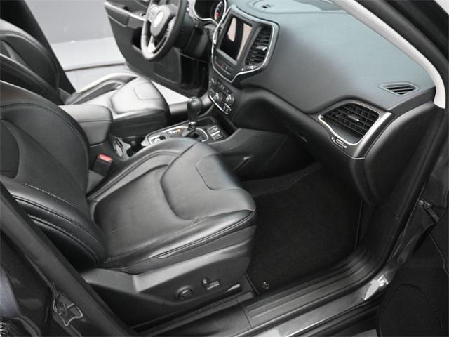used 2022 Jeep Cherokee car, priced at $16,995