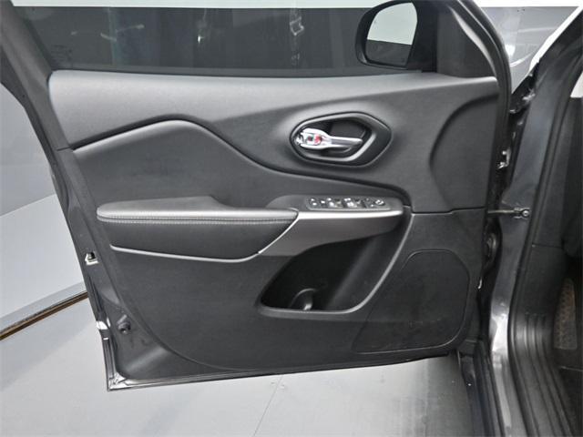 used 2022 Jeep Cherokee car, priced at $16,995