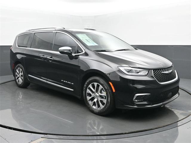 new 2025 Chrysler Pacifica car, priced at $55,541
