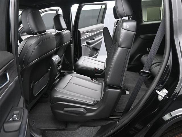 new 2025 Jeep Grand Cherokee L car, priced at $51,662
