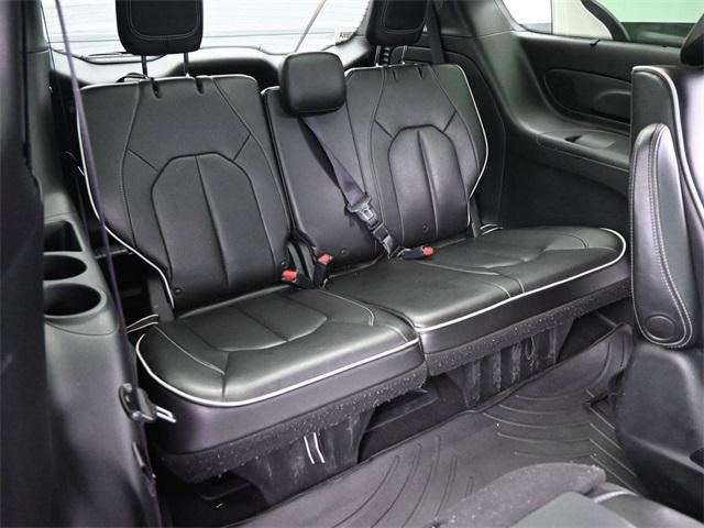 used 2021 Chrysler Pacifica Hybrid car, priced at $24,995