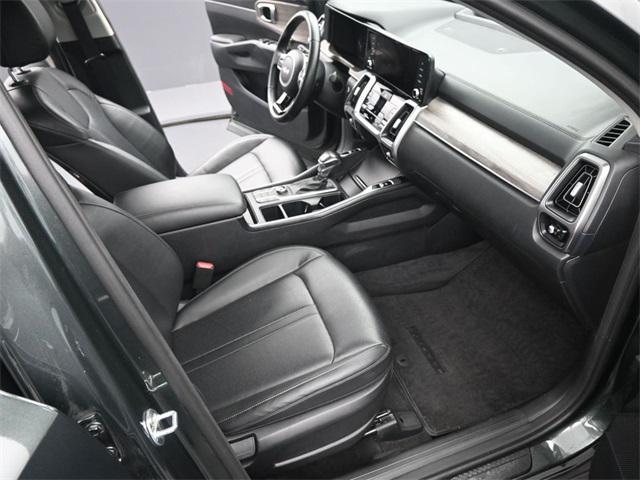 used 2022 Kia Sorento car, priced at $26,995
