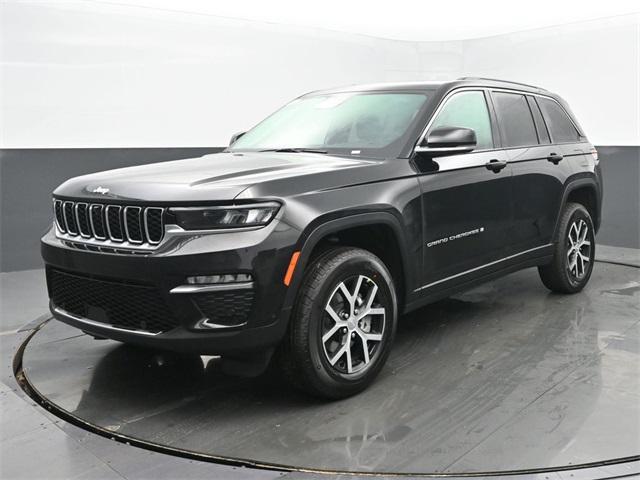 new 2025 Jeep Grand Cherokee car, priced at $47,585