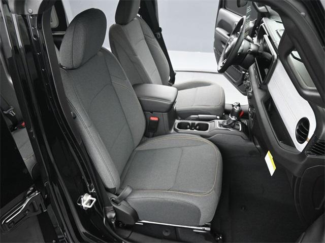 new 2025 Jeep Wrangler car, priced at $43,936