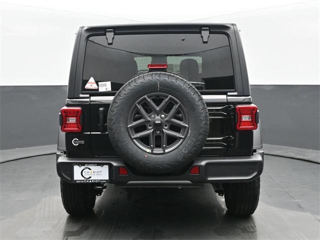 new 2025 Jeep Wrangler car, priced at $43,936
