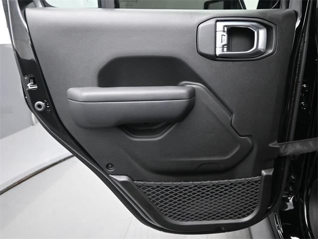 new 2025 Jeep Wrangler car, priced at $43,936