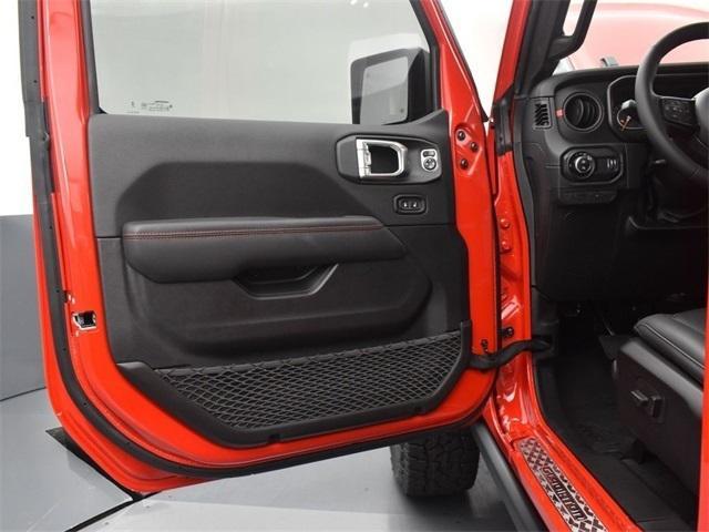 new 2024 Jeep Gladiator car, priced at $58,876