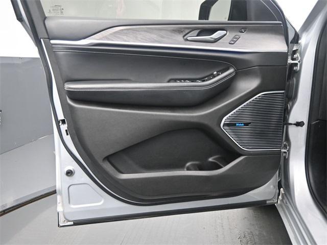 used 2022 Jeep Grand Cherokee L car, priced at $30,995