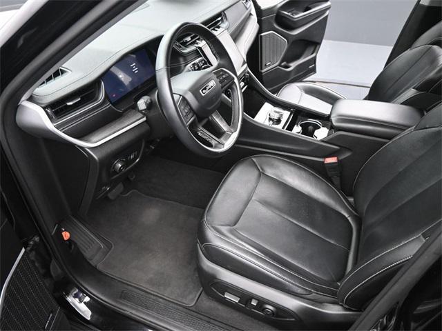 used 2021 Jeep Grand Cherokee L car, priced at $31,995