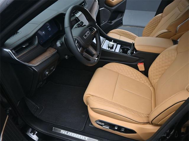 used 2025 Jeep Grand Cherokee car, priced at $53,995