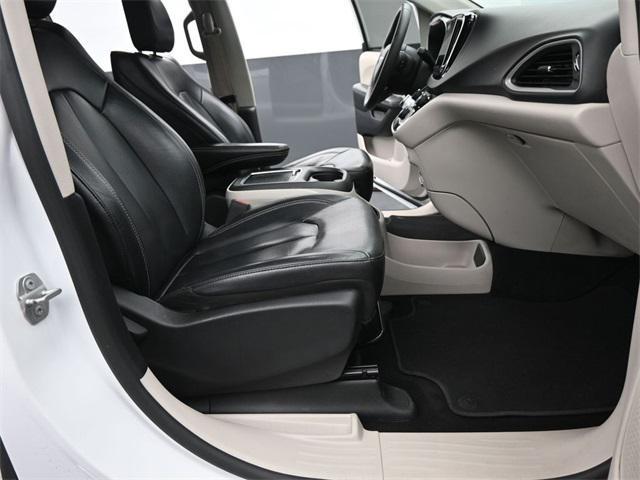used 2022 Chrysler Pacifica car, priced at $21,995