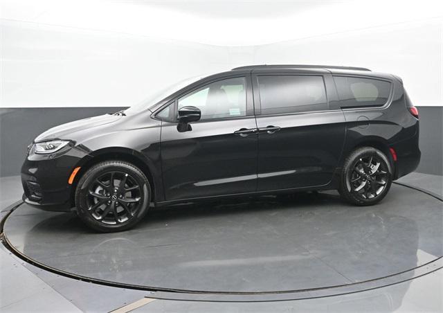 new 2026 Chrysler Pacifica car, priced at $44,890