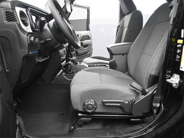 new 2025 Jeep Wrangler car, priced at $52,670