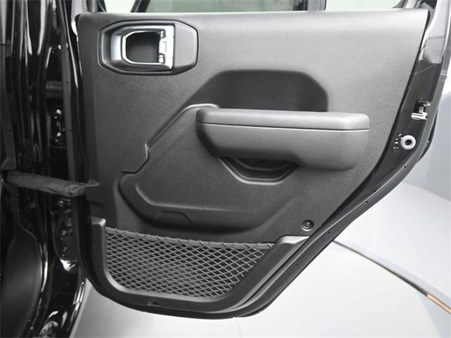 new 2025 Jeep Wrangler car, priced at $52,670
