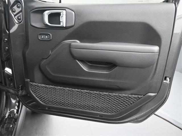 new 2025 Jeep Wrangler car, priced at $56,164