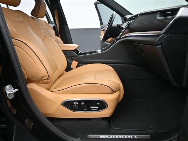 used 2022 Jeep Grand Cherokee car, priced at $38,199