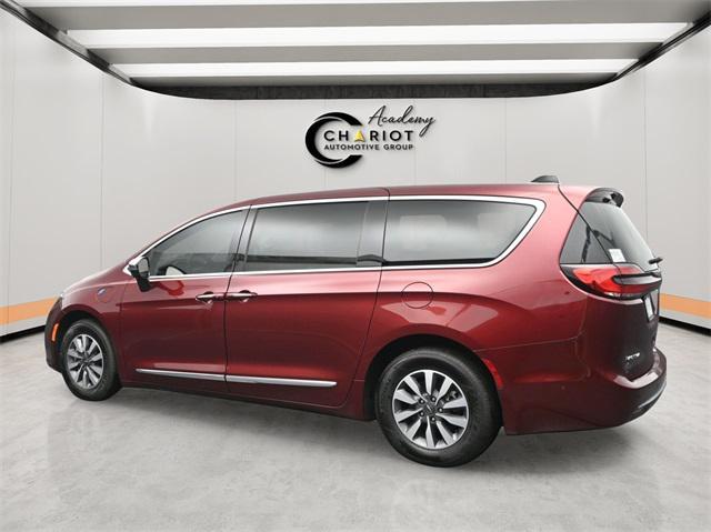 used 2023 Chrysler Pacifica Hybrid car, priced at $36,995