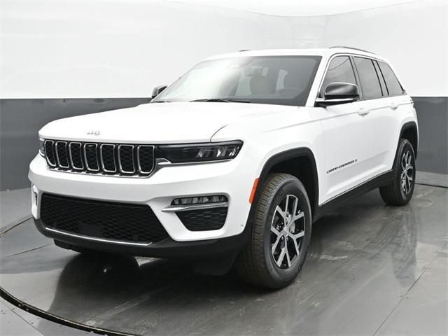 new 2025 Jeep Grand Cherokee car, priced at $52,046