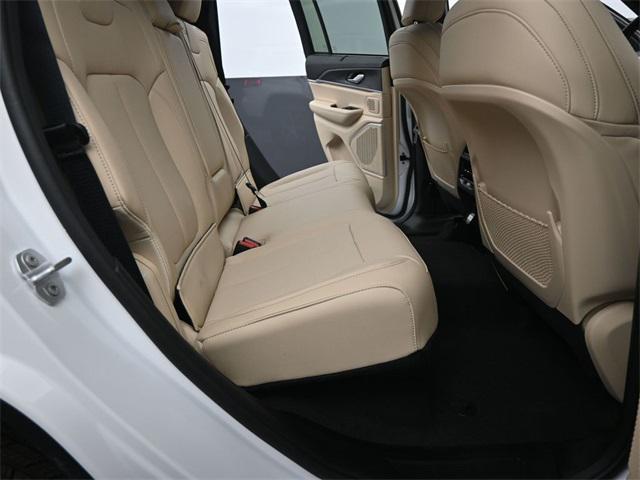 new 2025 Jeep Grand Cherokee car, priced at $52,046