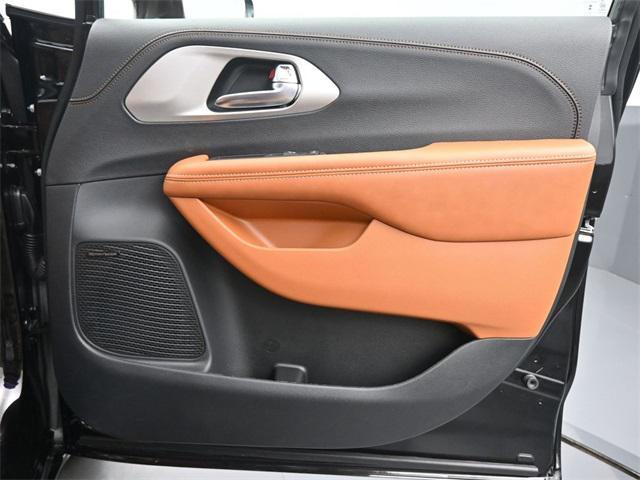 new 2026 Chrysler Pacifica car, priced at $53,413