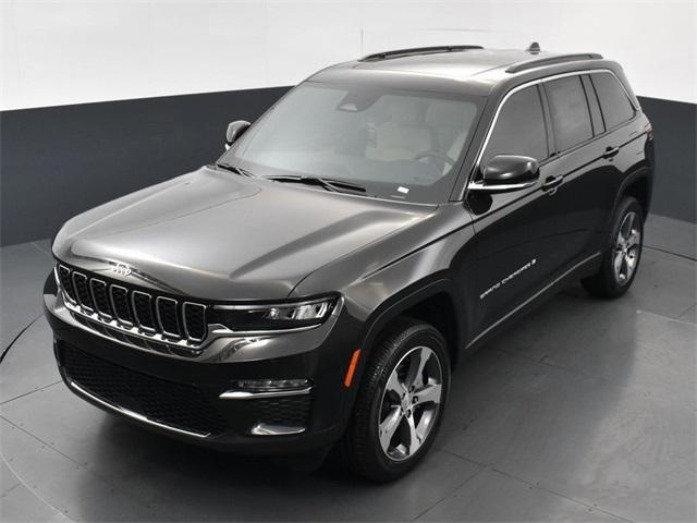 new 2024 Jeep Grand Cherokee car, priced at $45,456