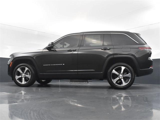 new 2024 Jeep Grand Cherokee car, priced at $45,456