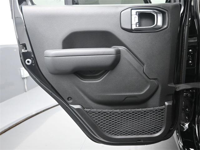 new 2025 Jeep Wrangler car, priced at $43,250