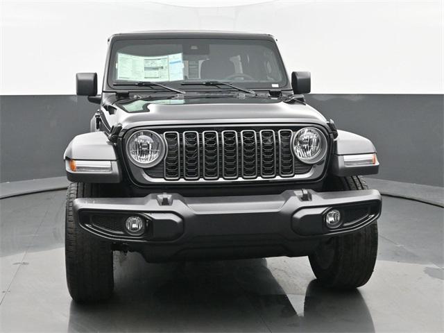 new 2025 Jeep Wrangler car, priced at $43,250
