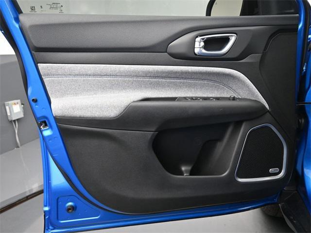 new 2025 Jeep Compass car, priced at $30,922
