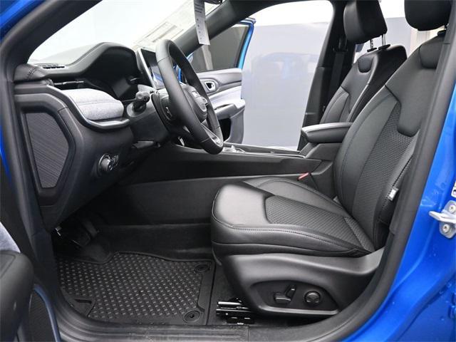 new 2025 Jeep Compass car, priced at $30,922
