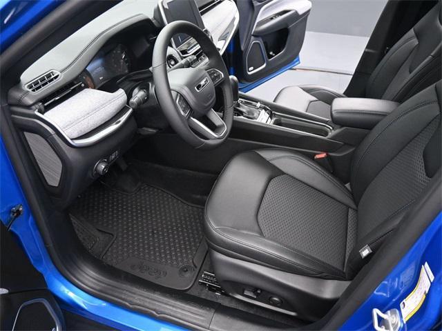 new 2025 Jeep Compass car, priced at $30,922