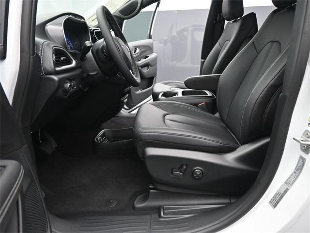 new 2026 Chrysler Pacifica car, priced at $42,628