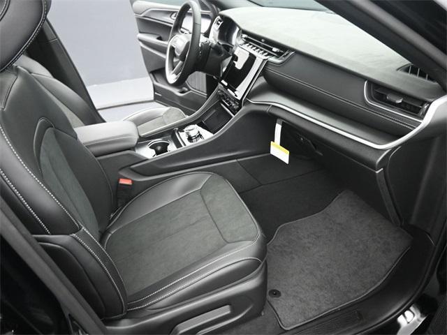 new 2025 Jeep Grand Cherokee car, priced at $43,630