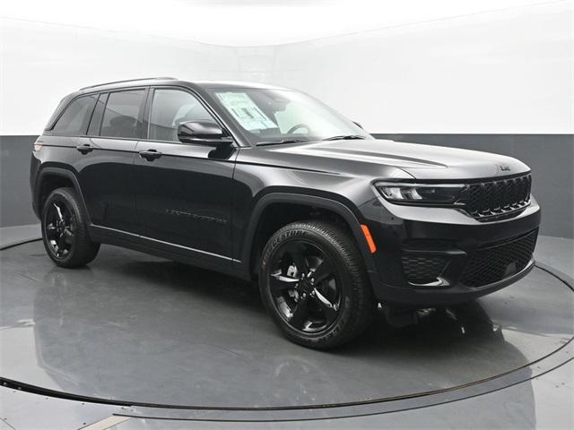 new 2025 Jeep Grand Cherokee car, priced at $43,630