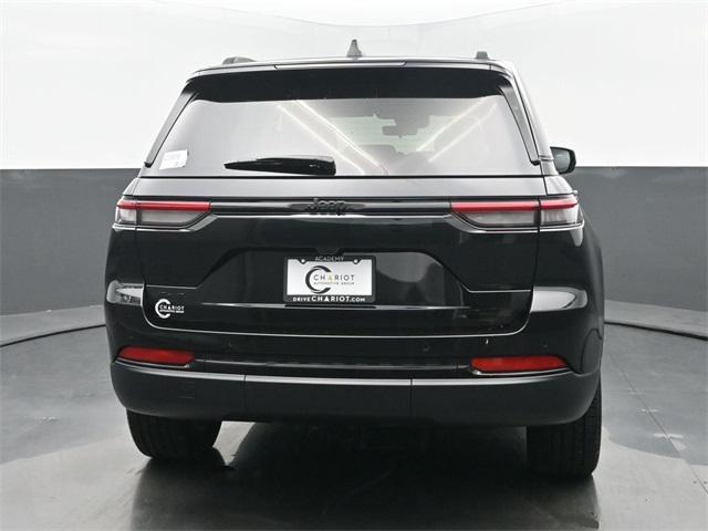 new 2025 Jeep Grand Cherokee car, priced at $43,630