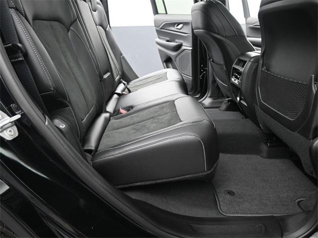 new 2025 Jeep Grand Cherokee car, priced at $43,630