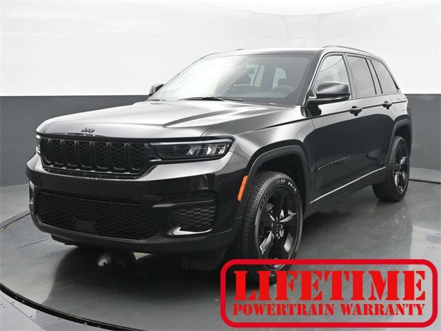 new 2025 Jeep Grand Cherokee car, priced at $43,630