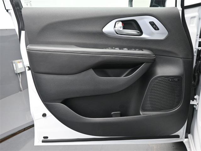 new 2026 Chrysler Pacifica car, priced at $57,345