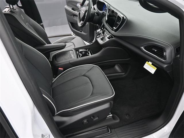 new 2026 Chrysler Pacifica car, priced at $57,345