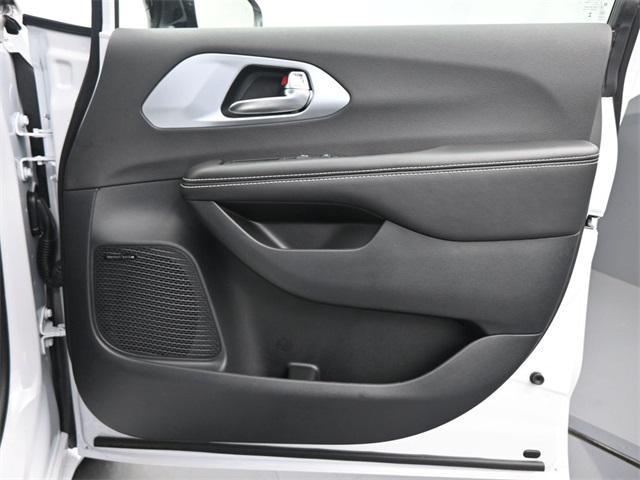 new 2026 Chrysler Pacifica car, priced at $57,345