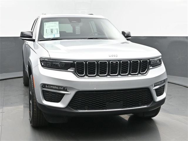 new 2025 Jeep Grand Cherokee car, priced at $49,186