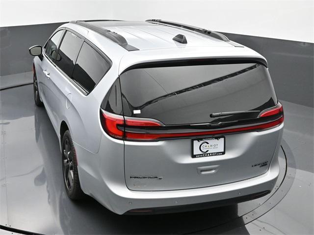 used 2023 Chrysler Pacifica car, priced at $40,995