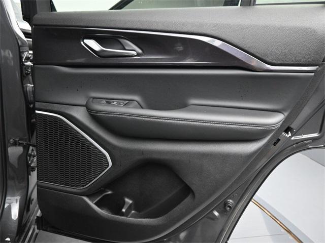 used 2022 Jeep Grand Cherokee car, priced at $29,899