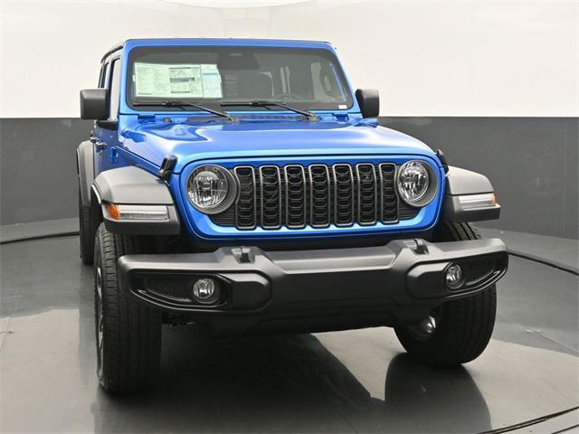 new 2025 Jeep Wrangler car, priced at $52,670