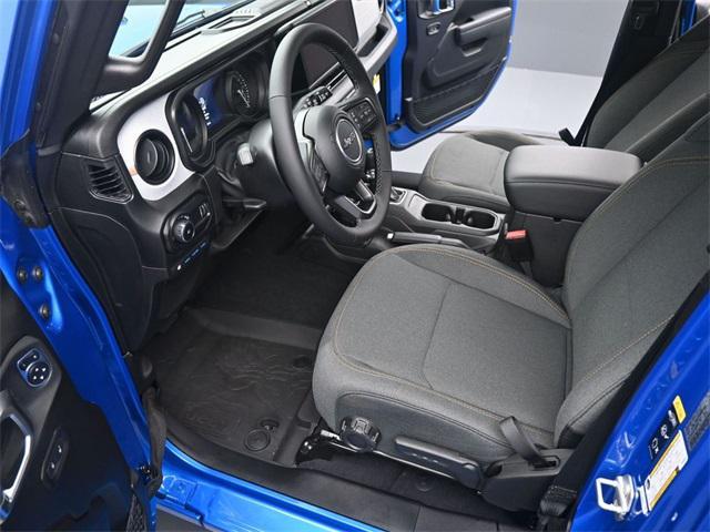 new 2025 Jeep Wrangler car, priced at $52,670